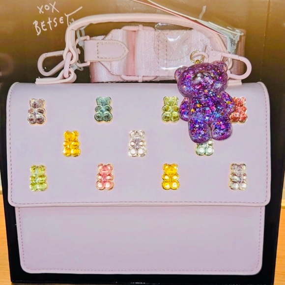 #1387**Pink Betsey Johnson Women's Bag with Bear Accents - Picture 3 of 7